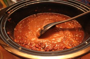 stir-slow-cooker-black-bean-soup